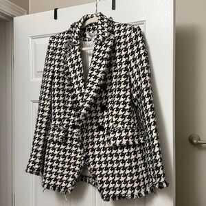 Veronica Beard Miller Dickey Black and White Sparkly Tweed Houndstooth Blazer.